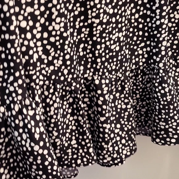 Scoop Black and White Polka Dot 👗 dress - Picture 3 of 6